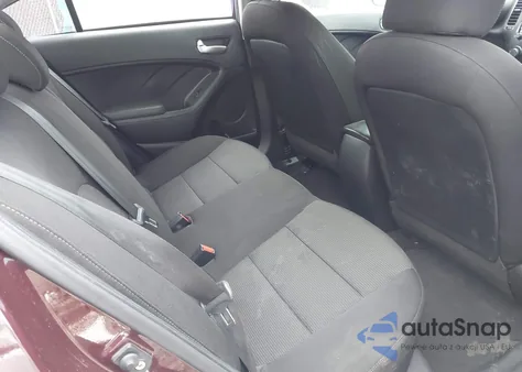 2018 Kia Forte Lx из США, поврежденный, VIN 3KPFK4A71JE167354